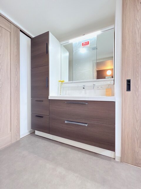 枚方東山ガーデンハウス　～100㎡超・最上階南西角部屋４LDK+ルーフバルコニー付！　リフォーム完成～