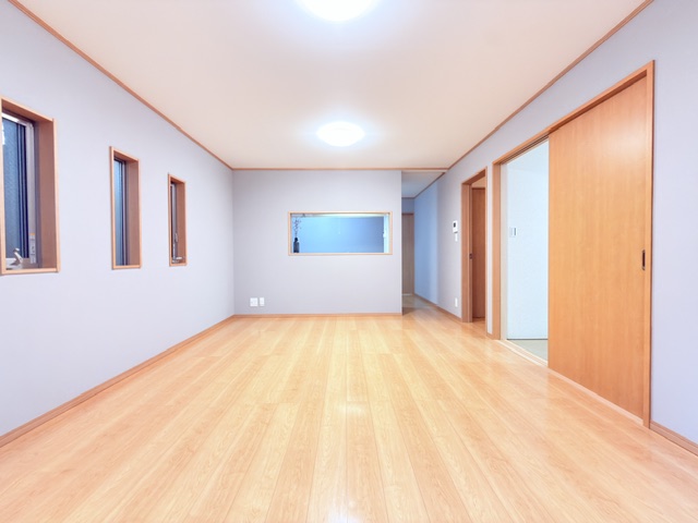 寝屋川市太間町中古戸建　　　～築浅物件！～　